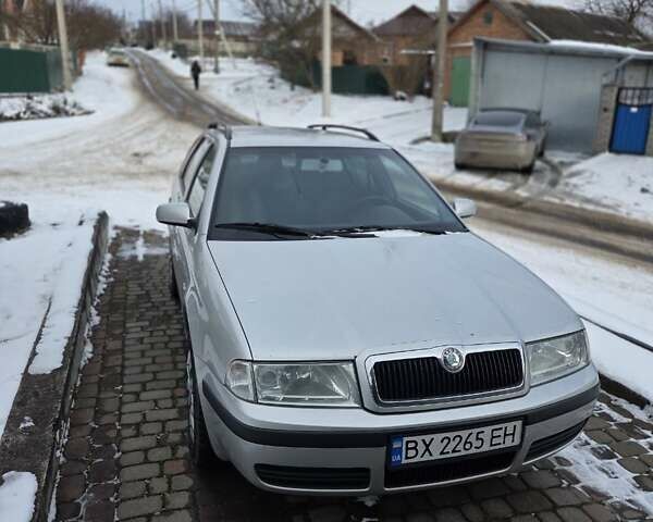 Сірий Шкода Октавія, об'ємом двигуна 1.6 л та пробігом 305 тис. км за 3900 $, фото 1 на Automoto.ua