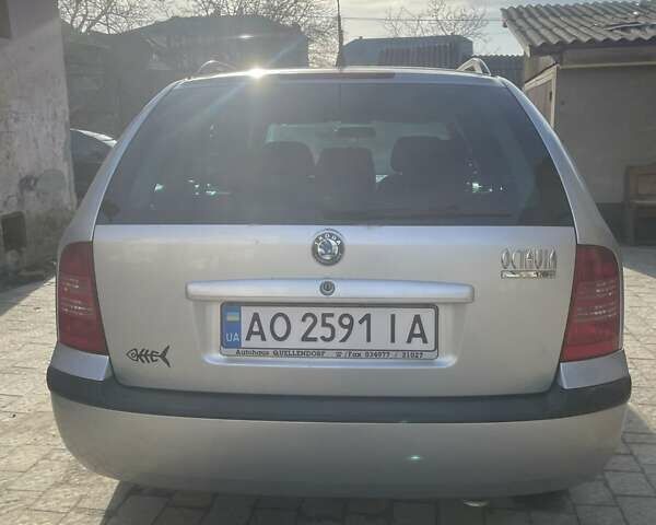 Серый Шкода Октавия, объемом двигателя 1.6 л и пробегом 203 тыс. км за 4500 $, фото 2 на Automoto.ua