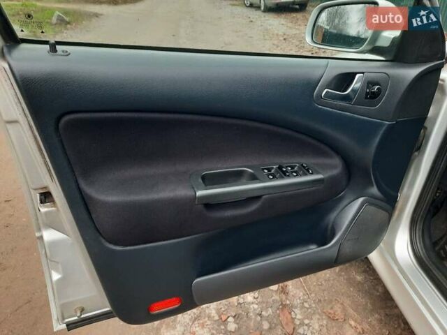 Сірий Шкода Октавія, об'ємом двигуна 1.6 л та пробігом 202 тис. км за 4850 $, фото 35 на Automoto.ua