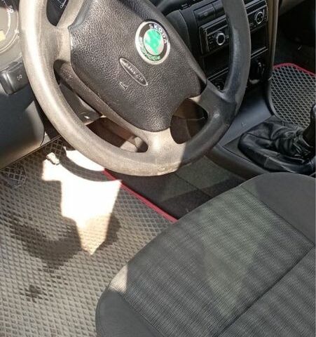 Серый Шкода Октавия, объемом двигателя 1.9 л и пробегом 316 тыс. км за 4200 $, фото 4 на Automoto.ua