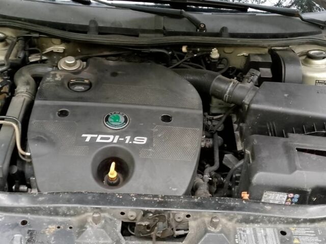 Серый Шкода Октавия, объемом двигателя 0 л и пробегом 318 тыс. км за 2300 $, фото 5 на Automoto.ua