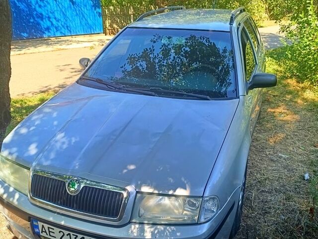 Сірий Шкода Октавія, об'ємом двигуна 1.6 л та пробігом 217 тис. км за 4800 $, фото 2 на Automoto.ua