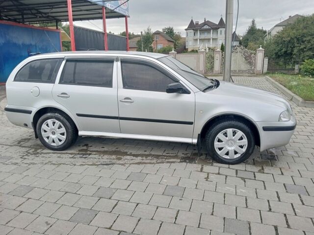 Серый Шкода Октавия, объемом двигателя 1.6 л и пробегом 200 тыс. км за 3500 $, фото 3 на Automoto.ua