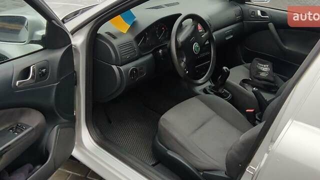 Серый Шкода Октавия, объемом двигателя 1.6 л и пробегом 220 тыс. км за 4350 $, фото 12 на Automoto.ua