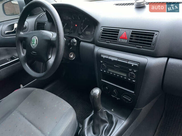 Серый Шкода Октавия, объемом двигателя 1.6 л и пробегом 271 тыс. км за 4800 $, фото 14 на Automoto.ua