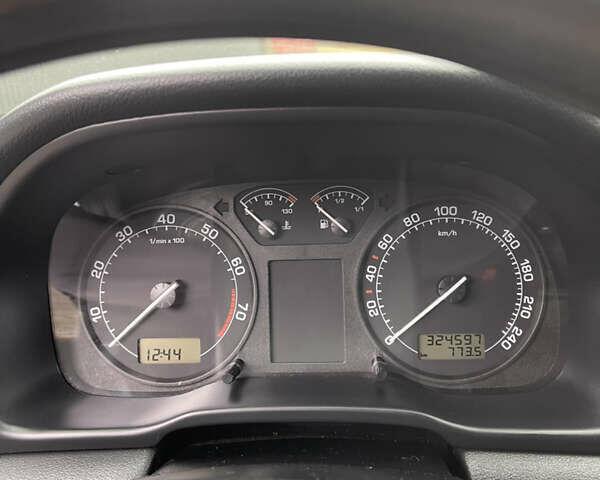 Серый Шкода Октавия, объемом двигателя 1.98 л и пробегом 323 тыс. км за 4400 $, фото 14 на Automoto.ua