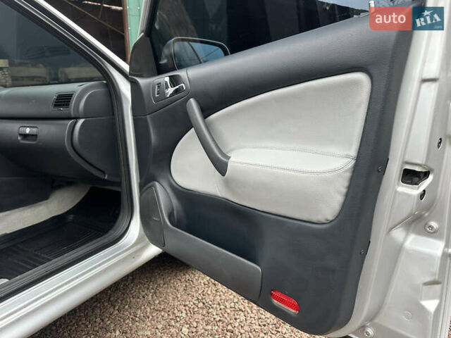 Серый Шкода Октавия, объемом двигателя 1.78 л и пробегом 176 тыс. км за 5300 $, фото 2 на Automoto.ua