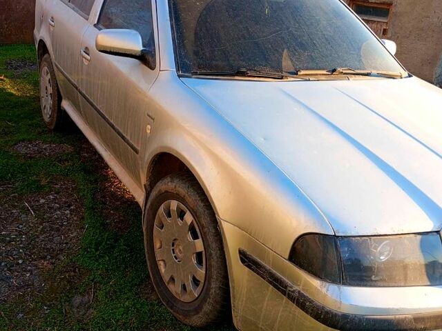 Серый Шкода Октавия, объемом двигателя 1.6 л и пробегом 360 тыс. км за 3500 $, фото 4 на Automoto.ua