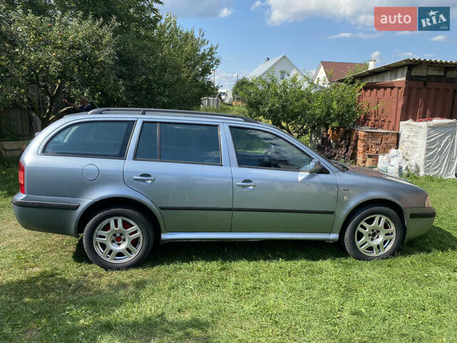 Серый Шкода Октавия, объемом двигателя 1.6 л и пробегом 253 тыс. км за 4500 $, фото 2 на Automoto.ua