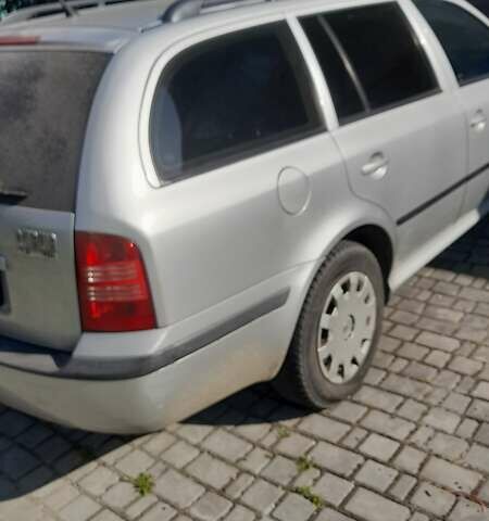 Шкода Октавія 2003 у Києві на Automoto.ua Сірий Шкода Октавія, об'ємом двигуна 1.9 л та пробігом 395 тис. км за 5300 $, фото 3 на Automoto.ua