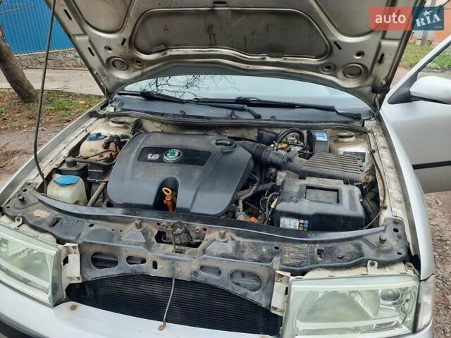 Сірий Шкода Октавія, об'ємом двигуна 1.6 л та пробігом 202 тис. км за 4850 $, фото 75 на Automoto.ua