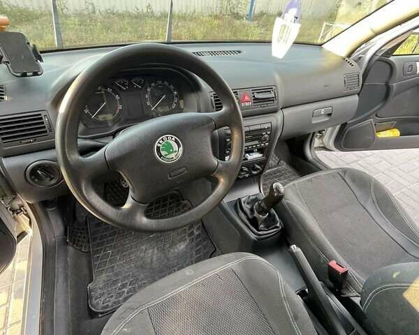 Серый Шкода Октавия, объемом двигателя 1.6 л и пробегом 189 тыс. км за 5800 $, фото 11 на Automoto.ua