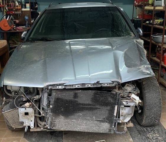 Шкода Октавия 2003 в Чернигове на Automoto.ua Серый Шкода Октавия, объемом двигателя 1.9 л и пробегом 320 тыс. км за 2400 $, фото 1 на Automoto.ua