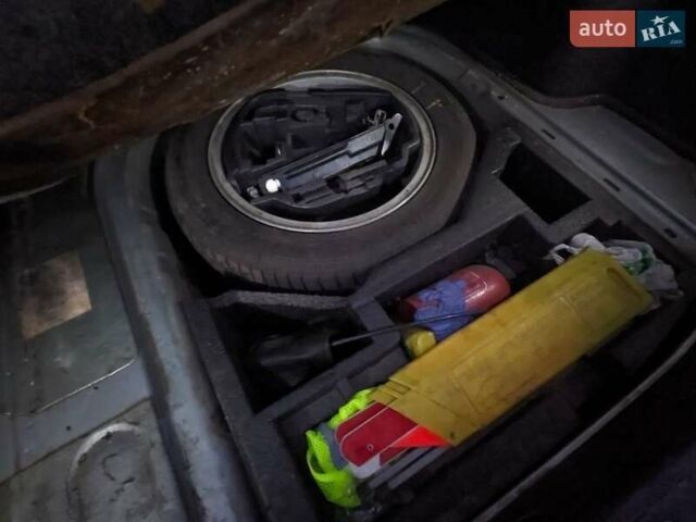 Серый Шкода Октавия, объемом двигателя 1.9 л и пробегом 305 тыс. км за 2550 $, фото 2 на Automoto.ua