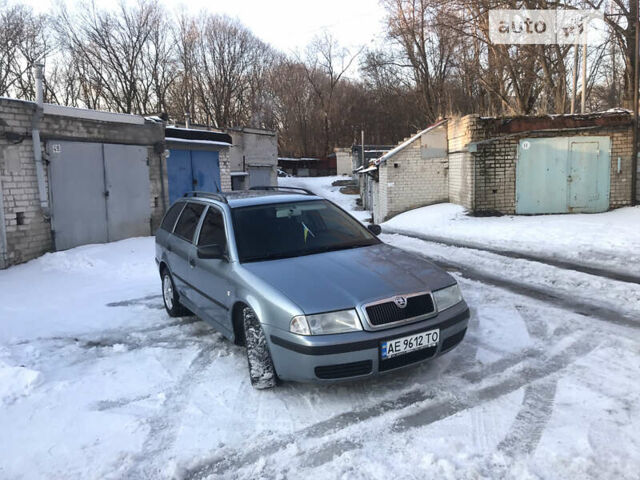 Серый Шкода Октавия, объемом двигателя 1.6 л и пробегом 305 тыс. км за 4299 $, фото 1 на Automoto.ua