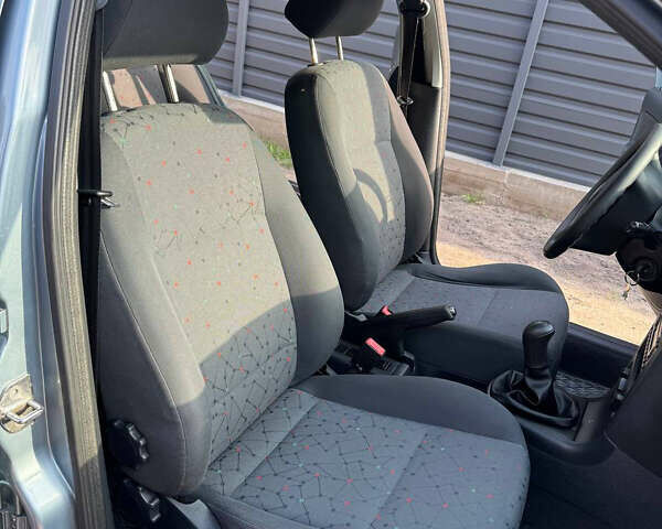 Серый Шкода Октавия, объемом двигателя 1.6 л и пробегом 259 тыс. км за 5400 $, фото 27 на Automoto.ua