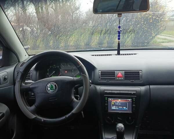 Серый Шкода Октавия, объемом двигателя 1.6 л и пробегом 273 тыс. км за 4900 $, фото 5 на Automoto.ua