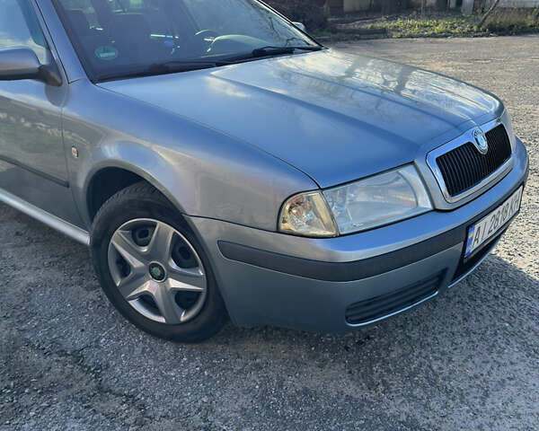 Серый Шкода Октавия, объемом двигателя 1.6 л и пробегом 236 тыс. км за 4000 $, фото 4 на Automoto.ua