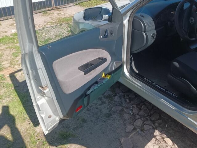 Шкода Октавия 2003 в Макарове на Automoto.ua Серый Шкода Октавия, объемом двигателя 1.6 л и пробегом 253 тыс. км за 4900 $, фото 11 на Automoto.ua