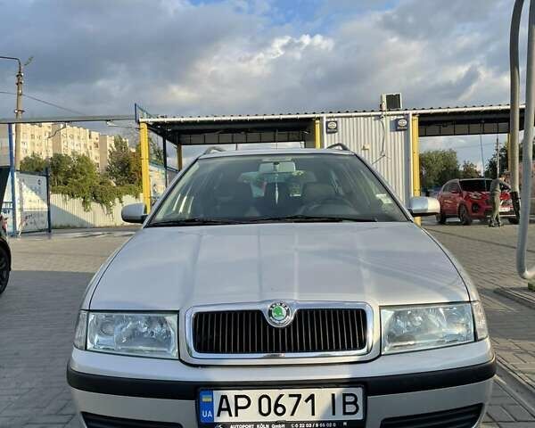 Серый Шкода Октавия, объемом двигателя 1.6 л и пробегом 189 тыс. км за 5800 $, фото 1 на Automoto.ua