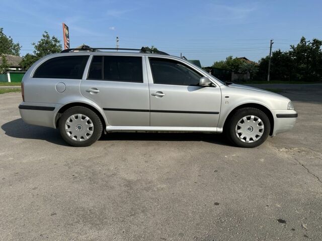 Серый Шкода Октавия, объемом двигателя 1.6 л и пробегом 252 тыс. км за 4300 $, фото 1 на Automoto.ua