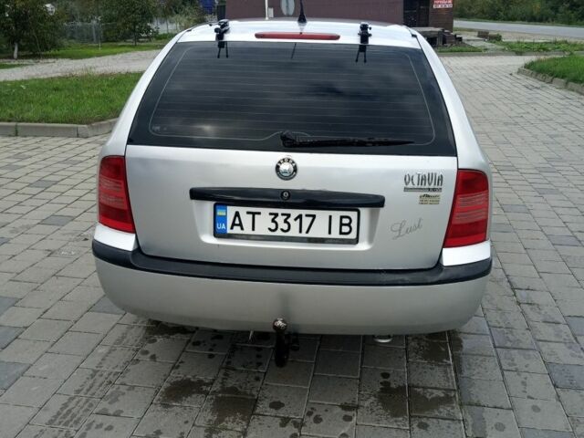 Серый Шкода Октавия, объемом двигателя 1.6 л и пробегом 200 тыс. км за 3500 $, фото 1 на Automoto.ua