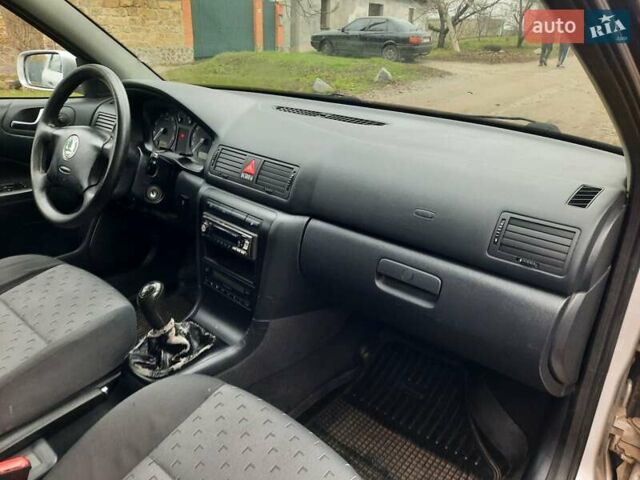 Сірий Шкода Октавія, об'ємом двигуна 1.6 л та пробігом 202 тис. км за 4850 $, фото 43 на Automoto.ua