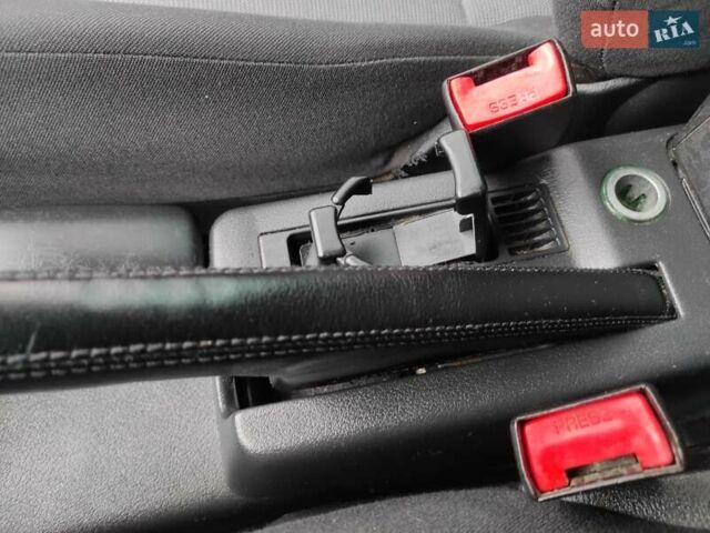 Серый Шкода Октавия, объемом двигателя 1.98 л и пробегом 296 тыс. км за 4599 $, фото 67 на Automoto.ua