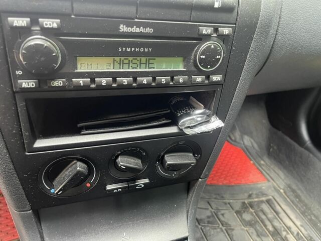 Серый Шкода Октавия, объемом двигателя 2 л и пробегом 365 тыс. км за 3850 $, фото 6 на Automoto.ua