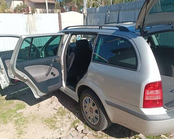Шкода Октавия 2003 в Макарове на Automoto.ua Серый Шкода Октавия, объемом двигателя 1.6 л и пробегом 253 тыс. км за 4900 $, фото 8 на Automoto.ua