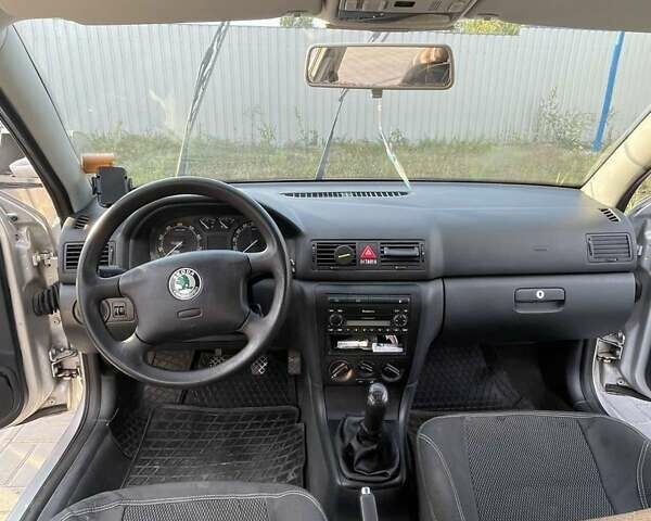 Серый Шкода Октавия, объемом двигателя 1.6 л и пробегом 189 тыс. км за 5800 $, фото 9 на Automoto.ua