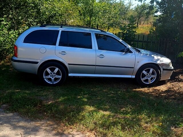 Сірий Шкода Октавія, об'ємом двигуна 1.6 л та пробігом 217 тис. км за 4800 $, фото 4 на Automoto.ua