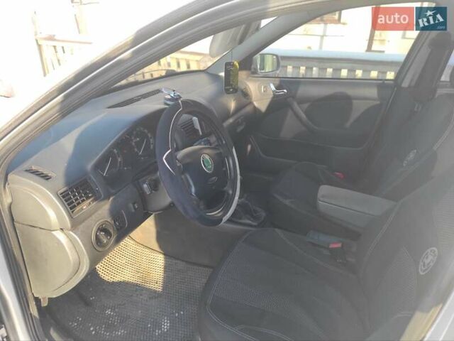 Серый Шкода Октавия, объемом двигателя 1.6 л и пробегом 260 тыс. км за 4700 $, фото 5 на Automoto.ua