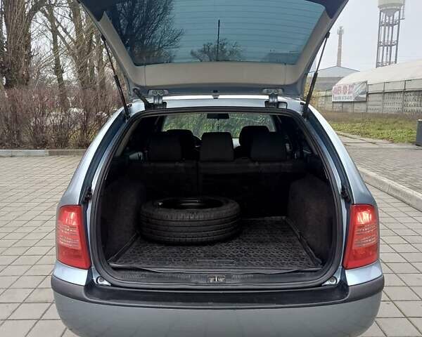 Серый Шкода Октавия, объемом двигателя 1.6 л и пробегом 273 тыс. км за 4900 $, фото 7 на Automoto.ua