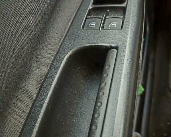 Сірий Шкода Октавія, об'ємом двигуна 1.98 л та пробігом 217 тис. км за 5500 $, фото 8 на Automoto.ua