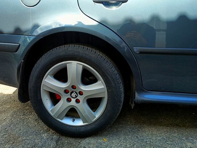 Сірий Шкода Октавія, об'ємом двигуна 1.8 л та пробігом 317 тис. км за 6300 $, фото 10 на Automoto.ua