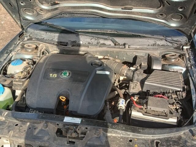 Серый Шкода Октавия, объемом двигателя 1.6 л и пробегом 217 тыс. км за 5300 $, фото 5 на Automoto.ua