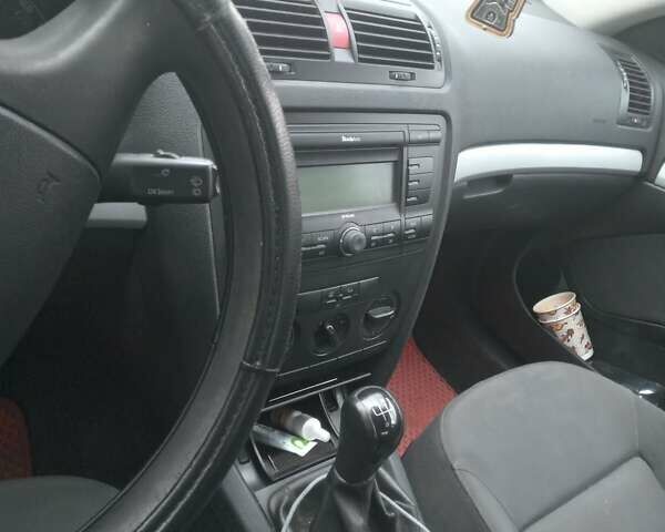 Сірий Шкода Октавія, об'ємом двигуна 1.6 л та пробігом 133 тис. км за 5500 $, фото 21 на Automoto.ua