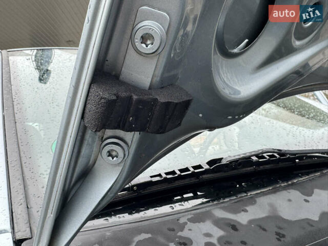 Серый Шкода Октавия, объемом двигателя 1.6 л и пробегом 222 тыс. км за 5200 $, фото 67 на Automoto.ua