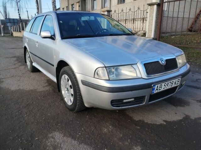 Серый Шкода Октавия, объемом двигателя 2 л и пробегом 320 тыс. км за 3500 $, фото 1 на Automoto.ua