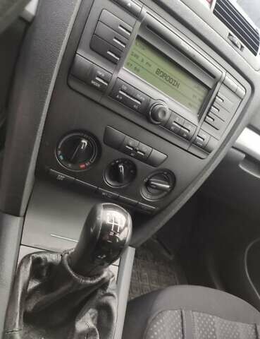 Серый Шкода Октавия, объемом двигателя 1.6 л и пробегом 235 тыс. км за 5650 $, фото 4 на Automoto.ua