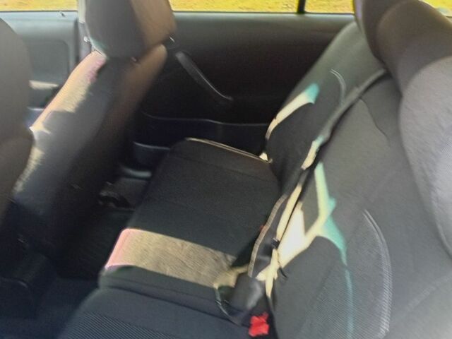 Серый Шкода Октавия, объемом двигателя 1.6 л и пробегом 290 тыс. км за 4300 $, фото 5 на Automoto.ua