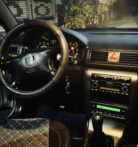 Сірий Шкода Октавія, об'ємом двигуна 1.6 л та пробігом 310 тис. км за 5700 $, фото 6 на Automoto.ua