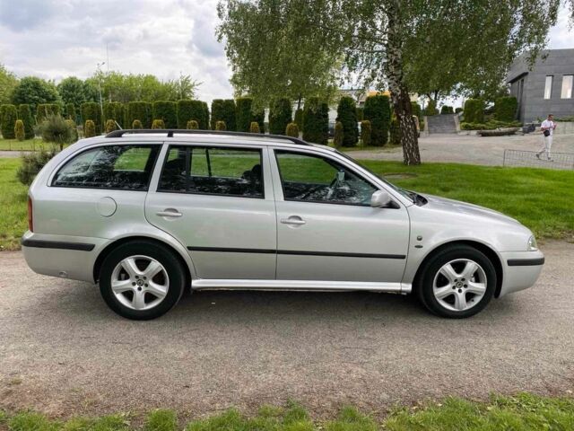 Серый Шкода Октавия, объемом двигателя 1.6 л и пробегом 260 тыс. км за 4777 $, фото 2 на Automoto.ua