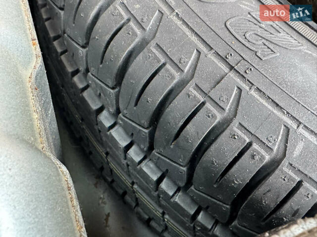 Серый Шкода Октавия, объемом двигателя 1.6 л и пробегом 222 тыс. км за 5200 $, фото 59 на Automoto.ua