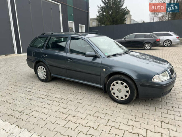 Серый Шкода Октавия, объемом двигателя 1.6 л и пробегом 223 тыс. км за 4799 $, фото 3 на Automoto.ua