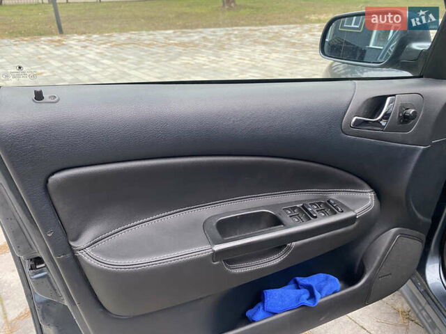 Серый Шкода Октавия, объемом двигателя 1.6 л и пробегом 162 тыс. км за 5350 $, фото 14 на Automoto.ua