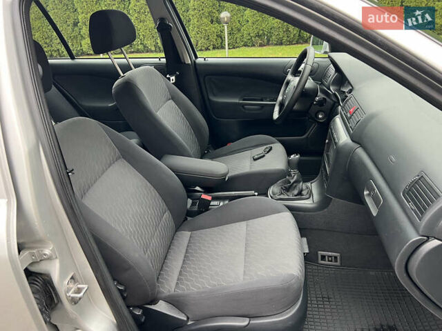 Серый Шкода Октавия, объемом двигателя 1.6 л и пробегом 179 тыс. км за 5290 $, фото 39 на Automoto.ua