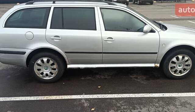 Серый Шкода Октавия, объемом двигателя 1.98 л и пробегом 233 тыс. км за 3300 $, фото 2 на Automoto.ua