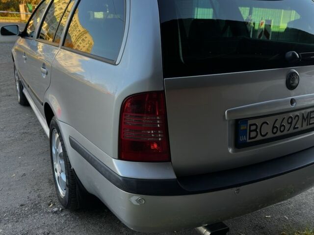 Шкода Октавия 2004 в Львове на Automoto.ua Серый Шкода Октавия, объемом двигателя 2 л и пробегом 213 тыс. км за 3800 $, фото 9 на Automoto.ua